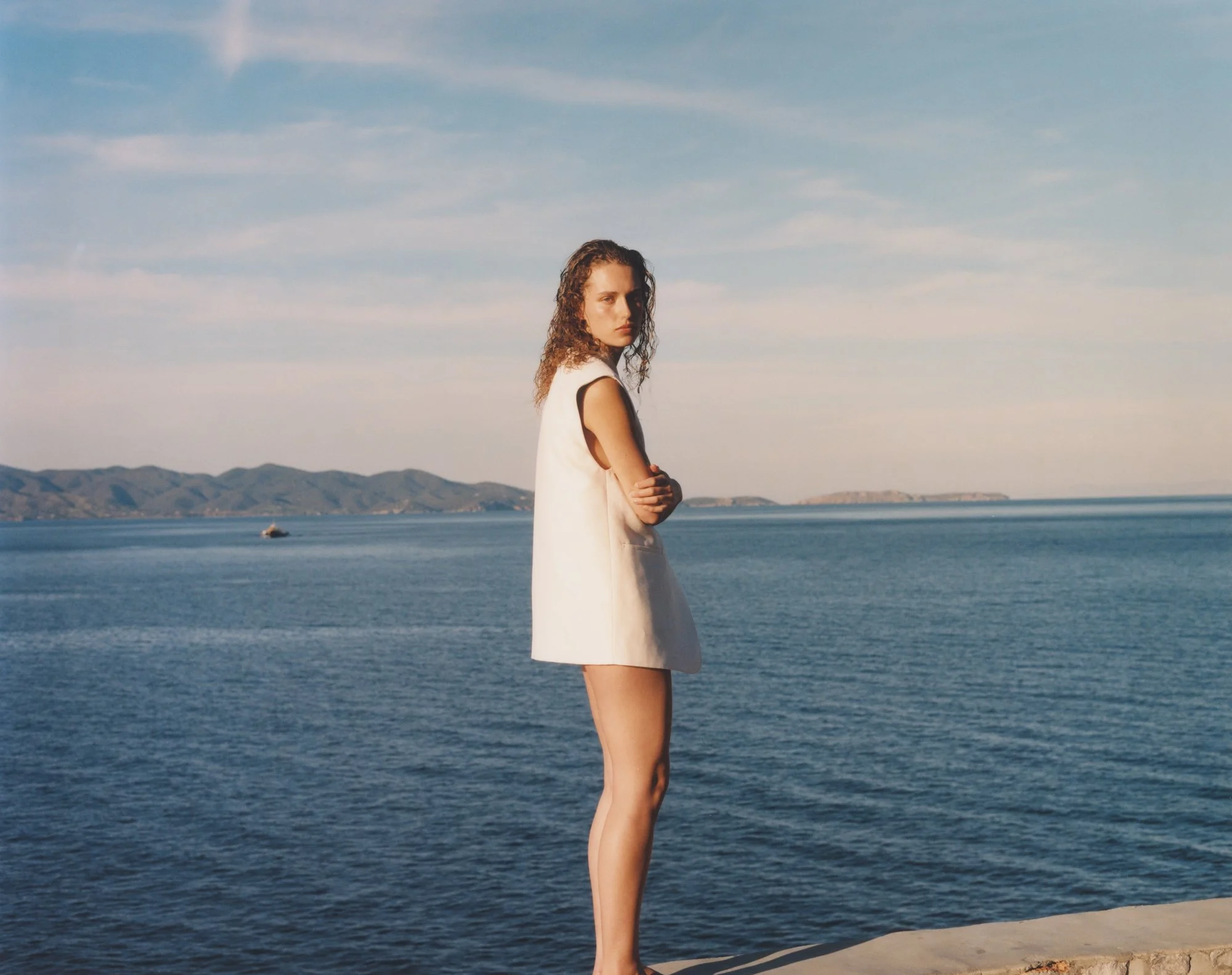 tricja-cotterrill-puss-puss-magazine-hydra-island3860008.jpg