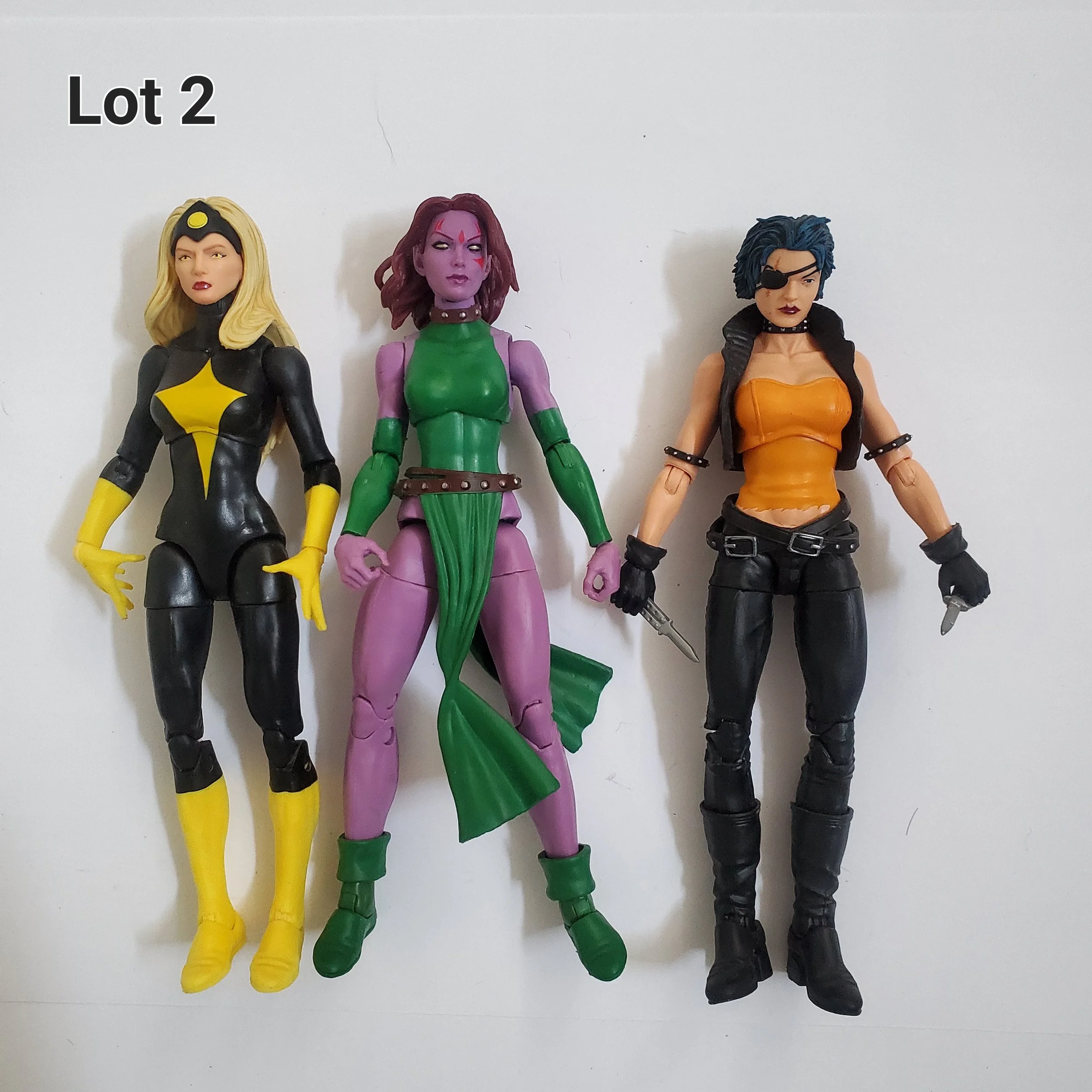 LOOSE FIGURE LOT 2