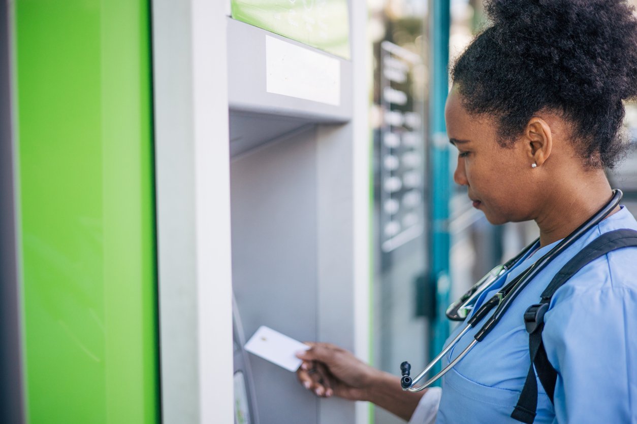 Cash to Card Kiosks Revolutionizing Healthcare Payments with Ready