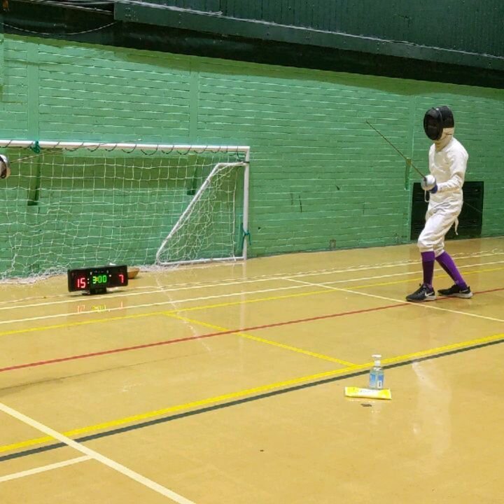 Congratulations to everyone who competed in our one hit epee this evening, especially to Finlay who won the coveted Chocolate Santa despite never having done any epee before! 🍫🎅

Have a good Christmas everyone! 🎄

#epee #Fencing #competition