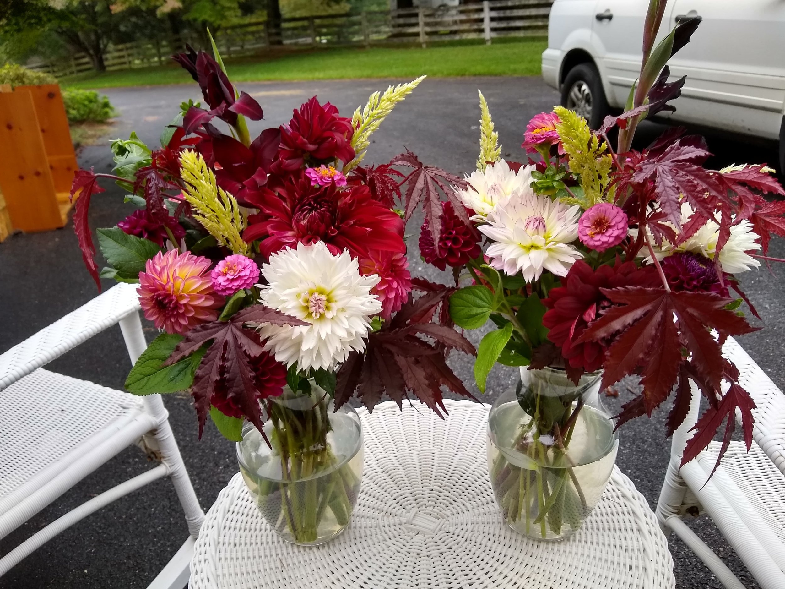 vases_on_tables.jpeg