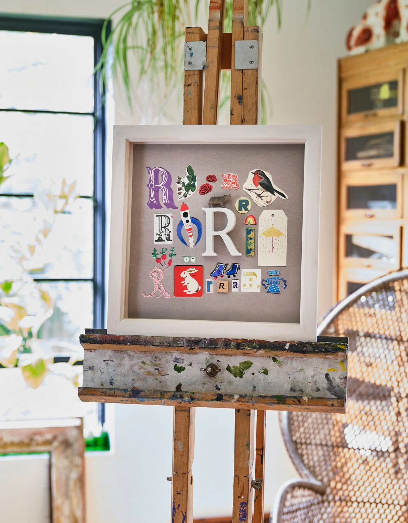 Framed nursery picture letter R