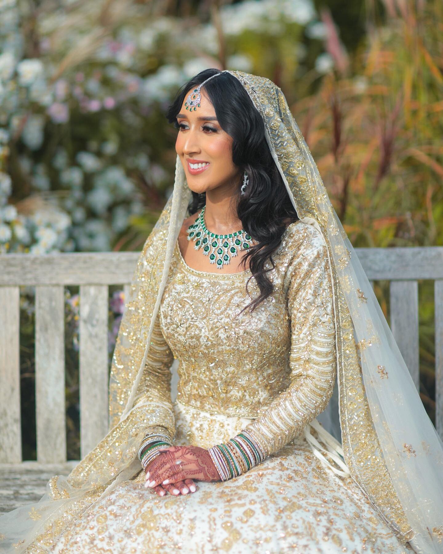 Nafia
Photography: @vogueeventslondon
Venue: @thegrovehotel
Caterer: @madhusofficial
Decor: @shaadishowroom
Bride outfit: @mongasuk
Jewellery: @jewels_byjazz
MUA: @tanji.s
Shoes: @stevemadden