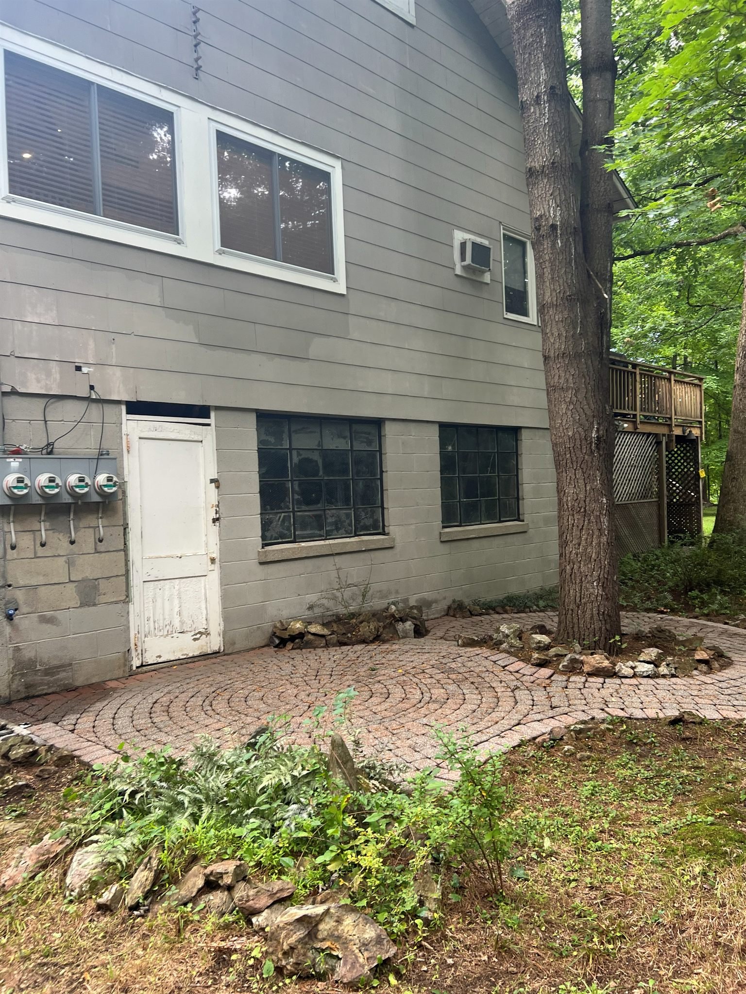 2 - PLP 19C Shaded Patio - 5164.jpg