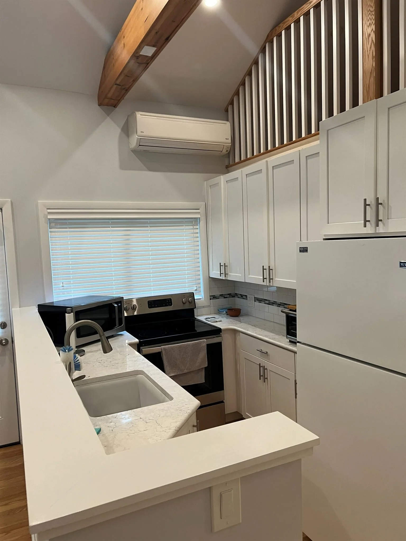 5 - PLP 19C Kitchen - 5135.jpg