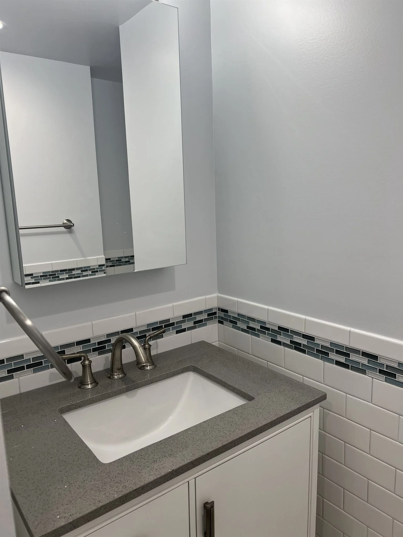 13 - PLP 19C Sink and Vanity.jpg