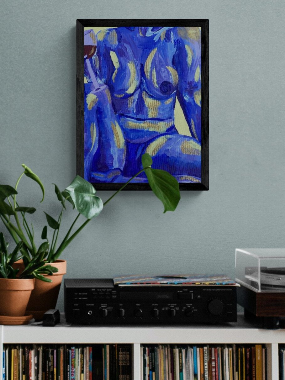 Cabinet_with_record_player_and_vinyl_records.jpg