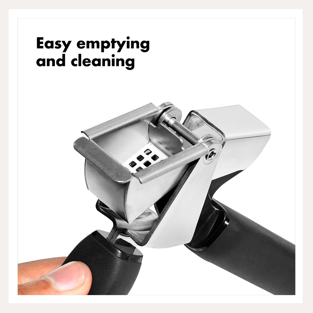 garlic press oxo 5.png