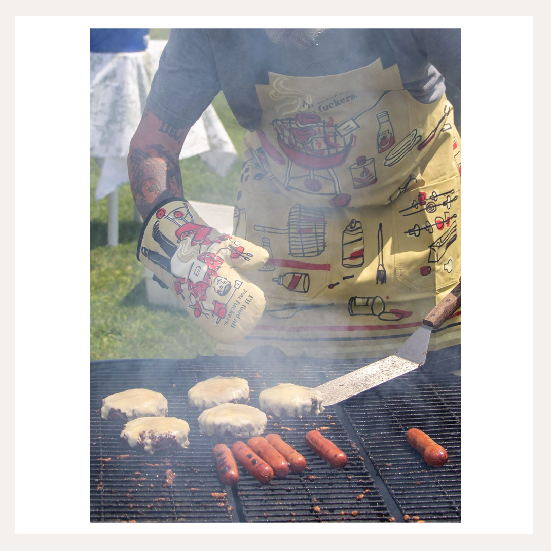 feed all you oven mitt 5.png