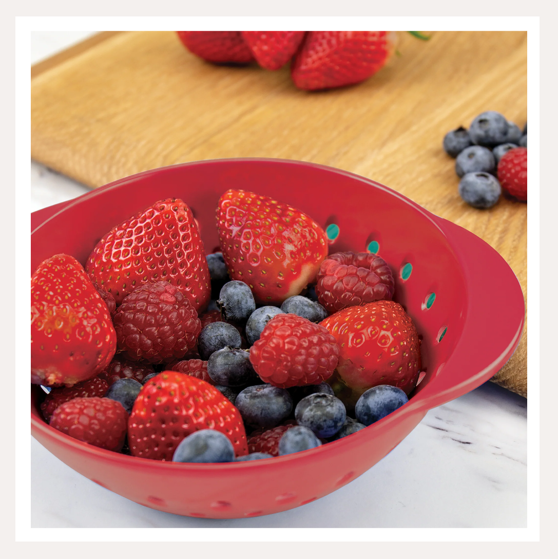 berry colander 2.png