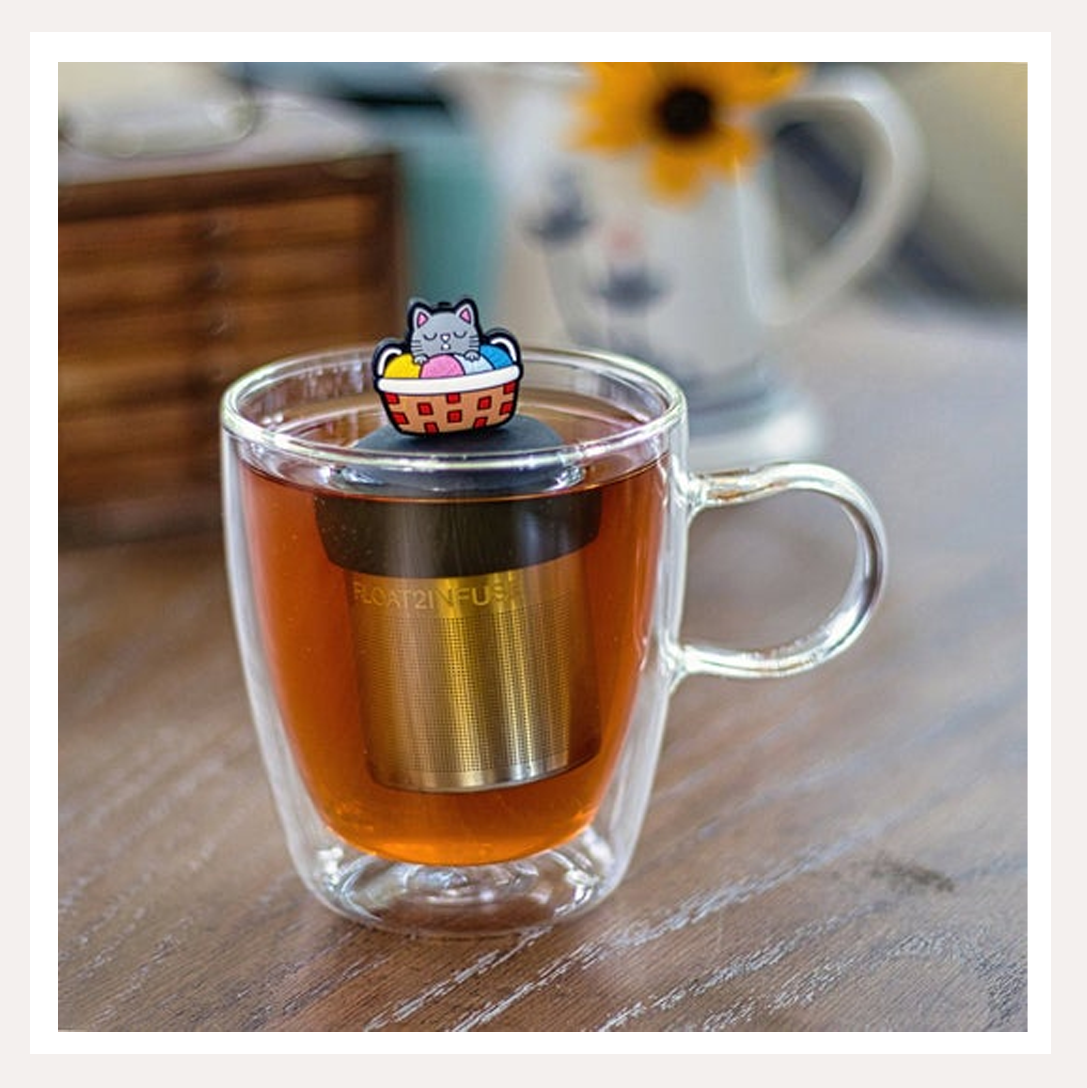 cat knitting infuser 2.png