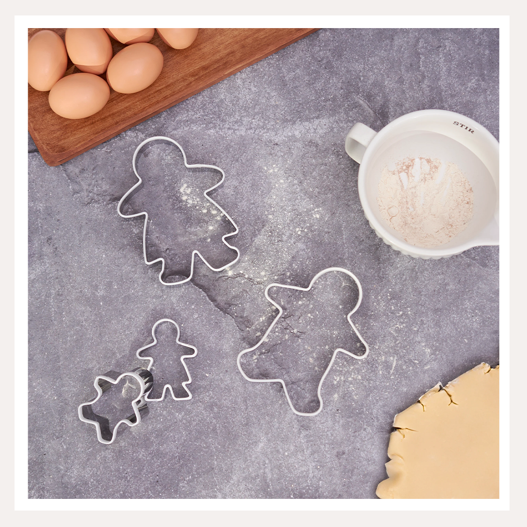 gingerbread family 2.png