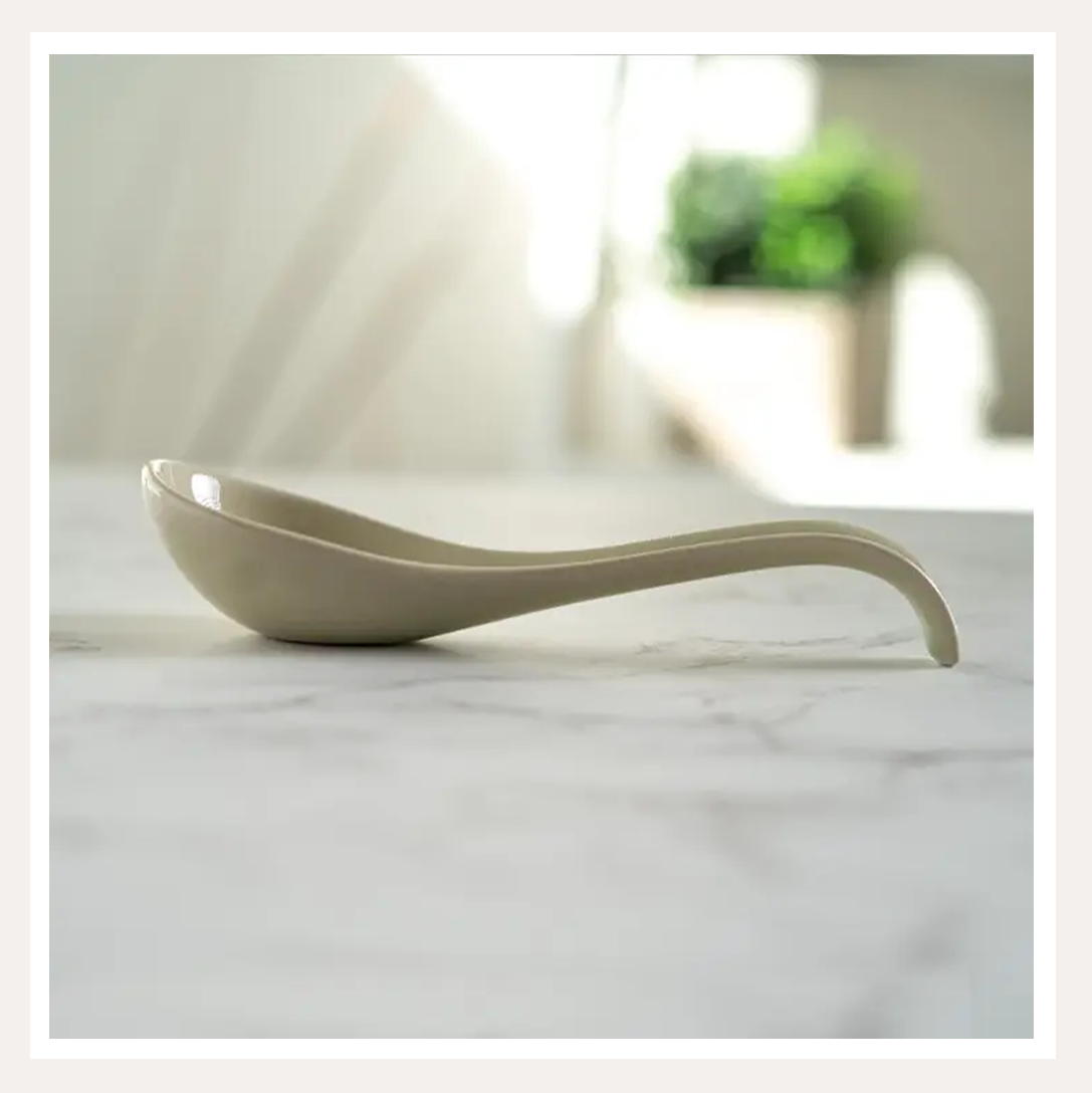 porcelain spoon 4.png