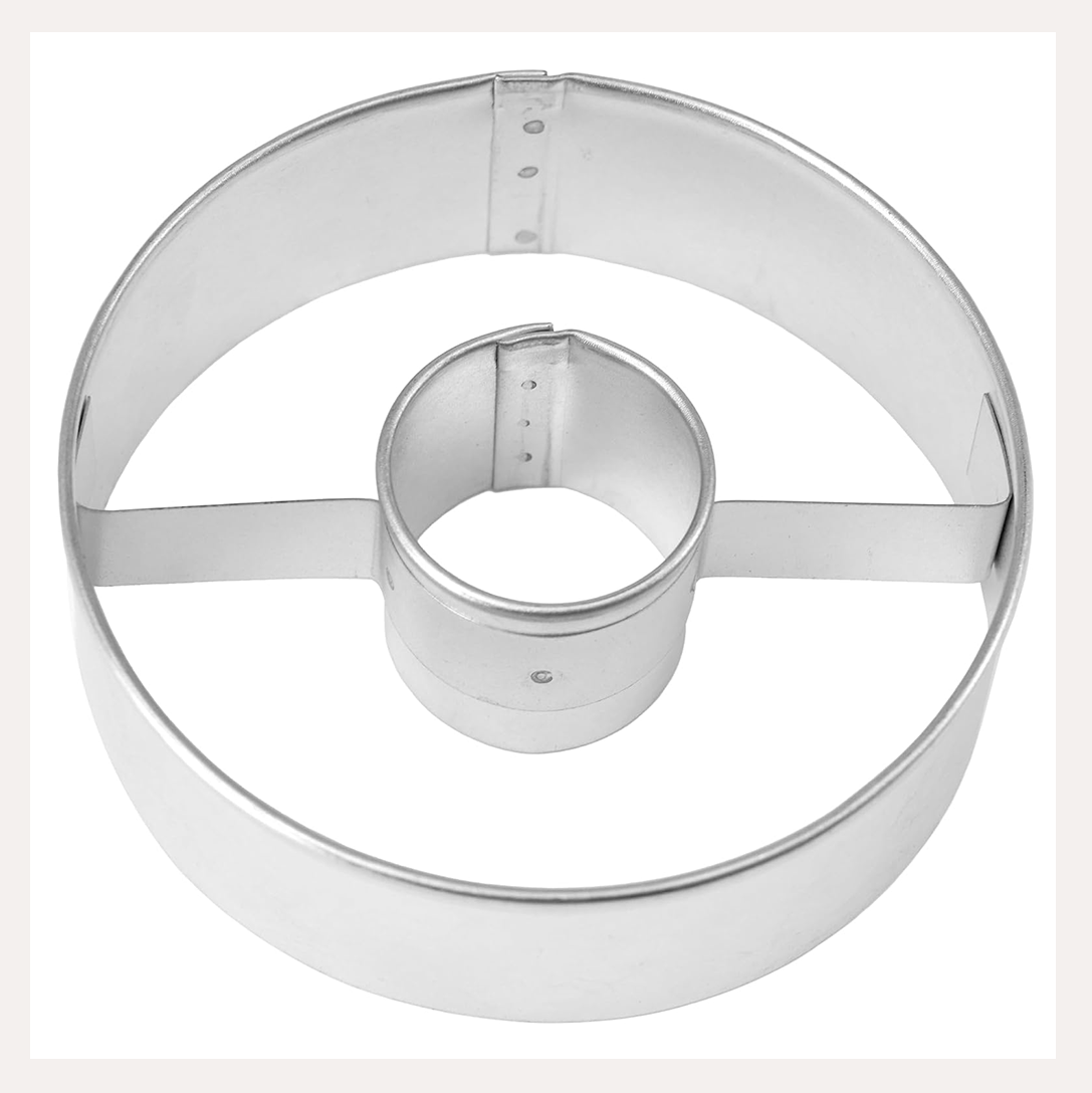 donut cookie cutter 2.png