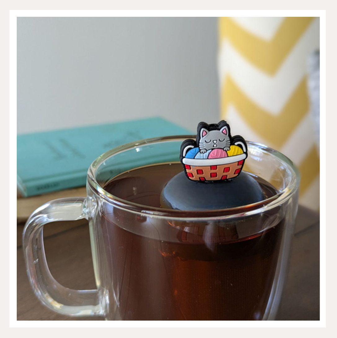 cat knitting infuser 5.png