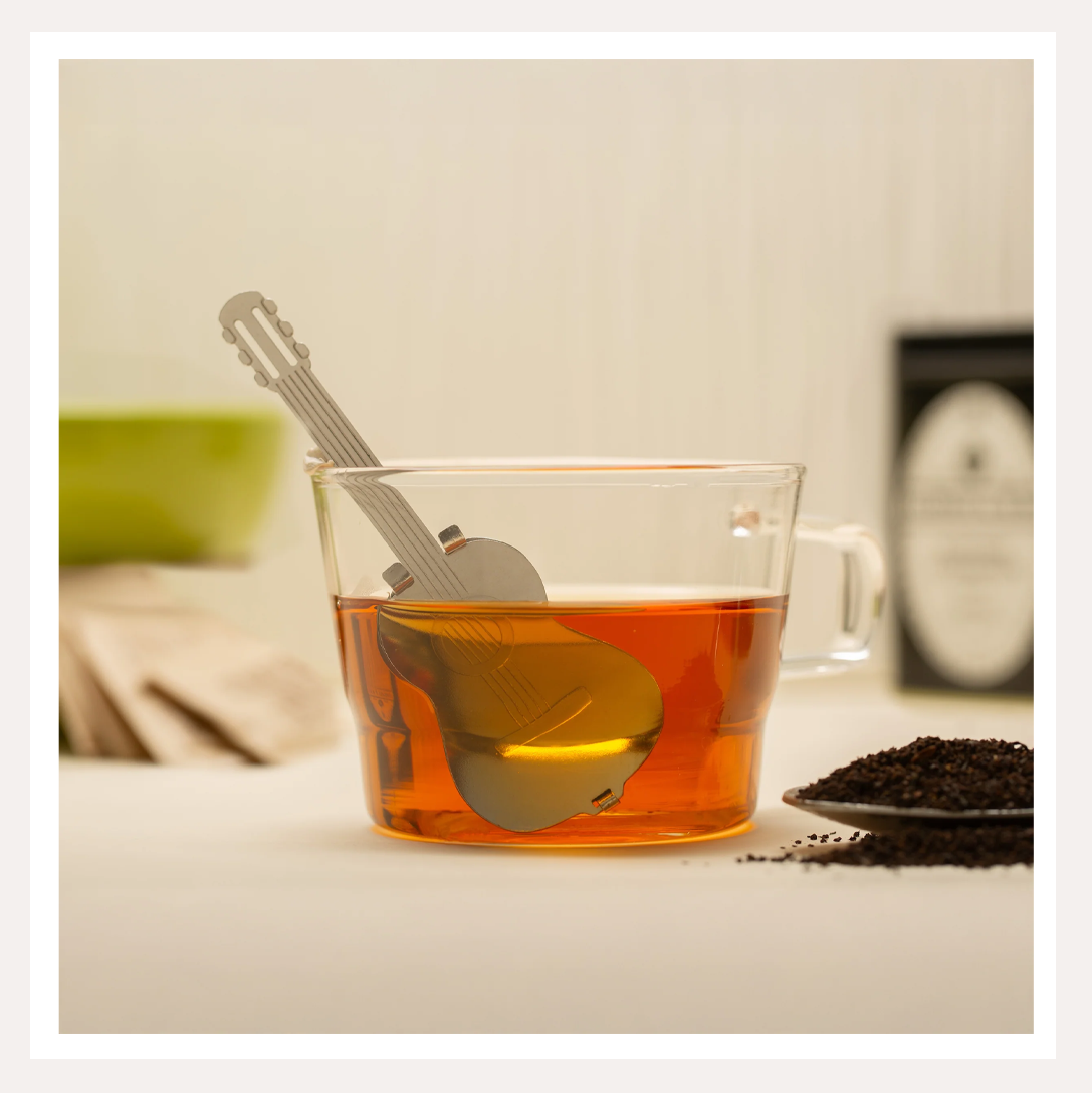 guitar tea infuser 3.png