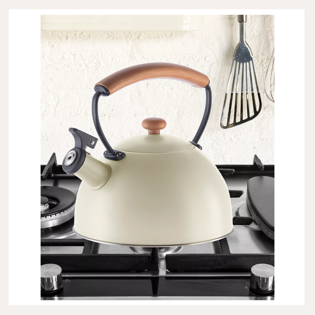 creamy grey teakettle 3.png