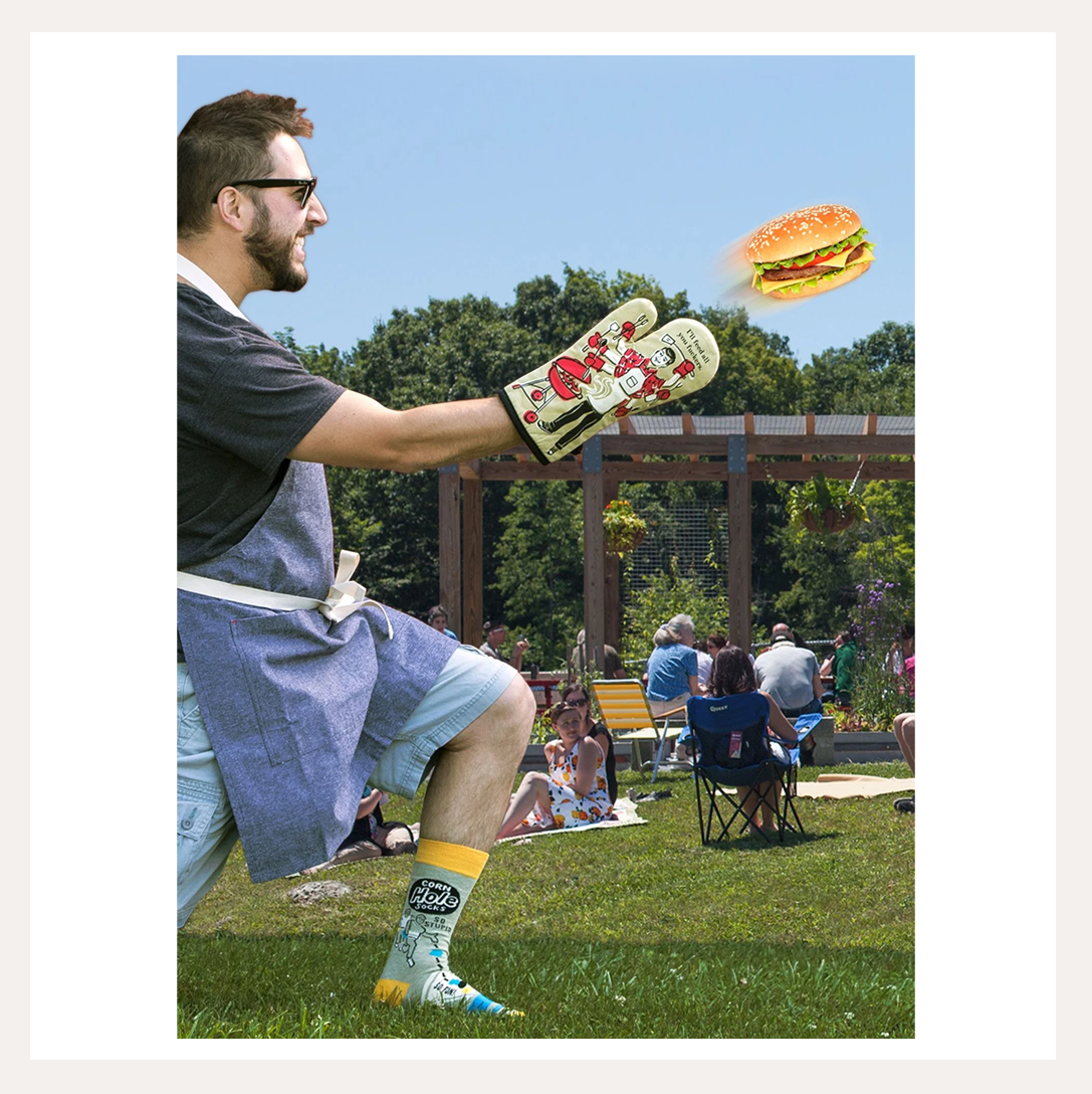 feed all you oven mitt 4.png