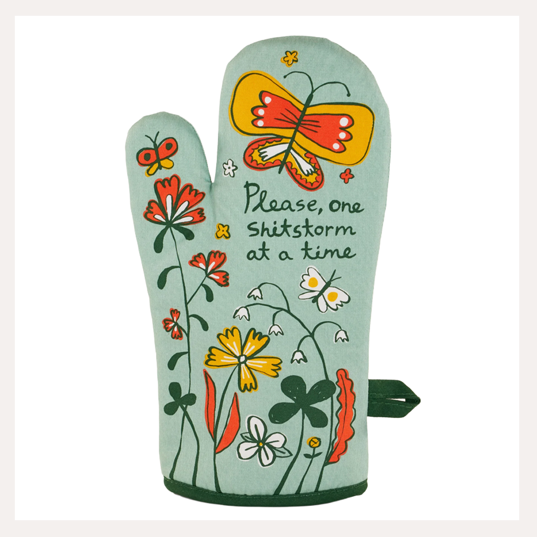 shitstorm oven mitt 1.png