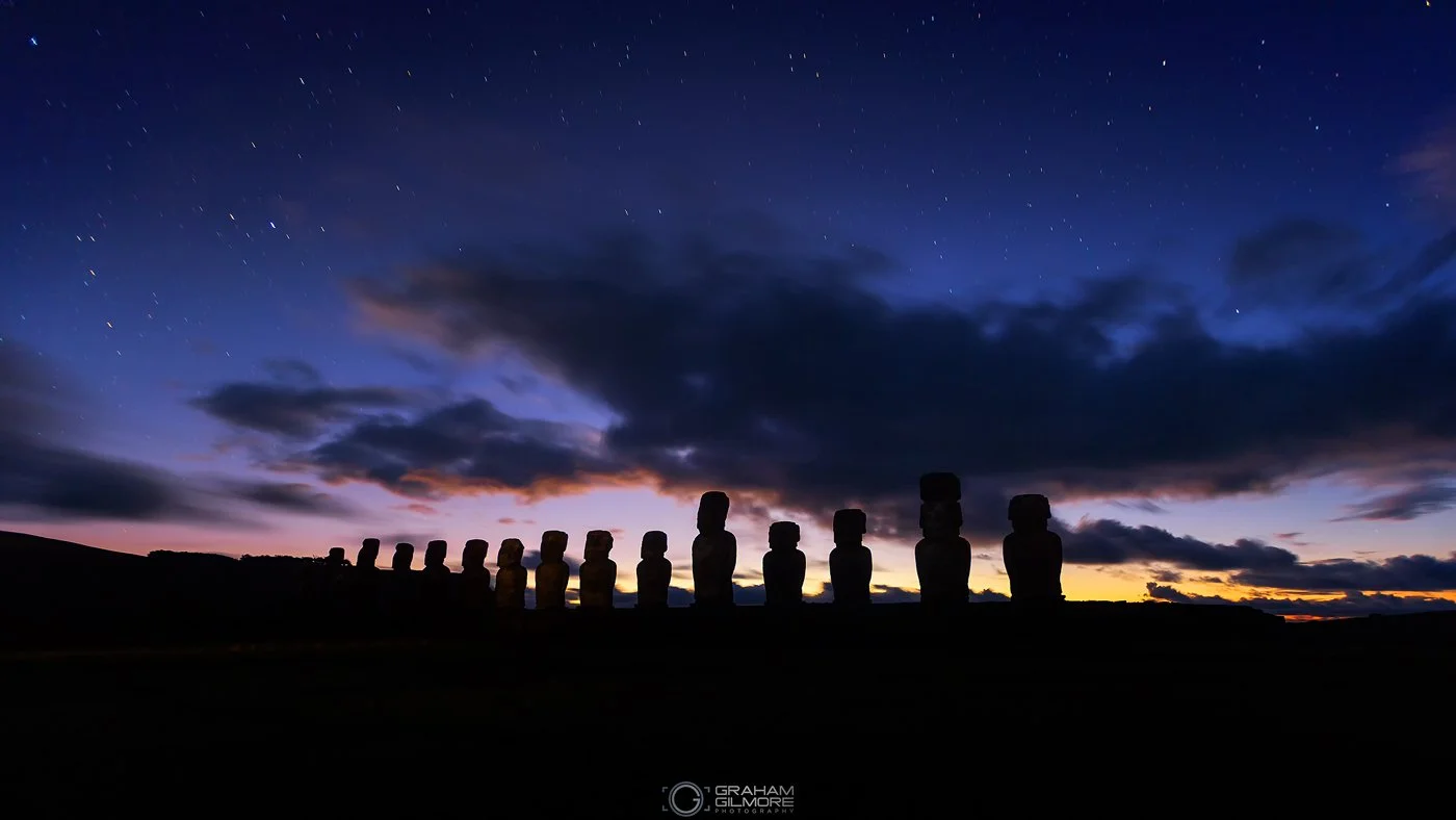 Ahu Tongariki Easter Island Moai before Sunrise with Stars.jpg