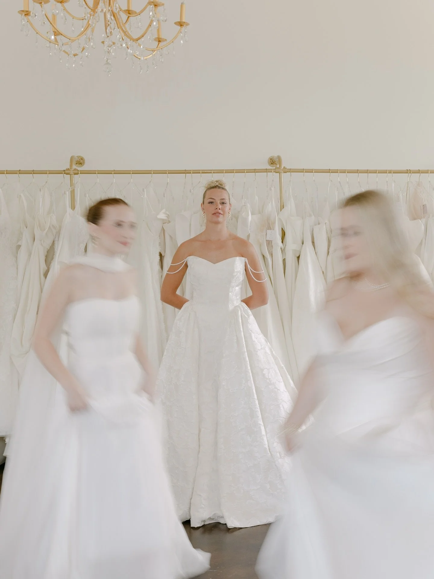 Just in from the dreamiest shoot with the latest Elizabeth Lee gowns 😍

The @elizabethleebridal Trunk Show is at La Mari&eacute;e for ONE MORE WEEK! ✨ These gowns are absolutely stunning, and the best part? They&rsquo;re fully customizable, so you c