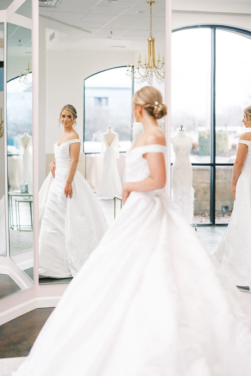 La Mariée Boutique - Wedding Dresses for the Timeless, Romantic Bride ...