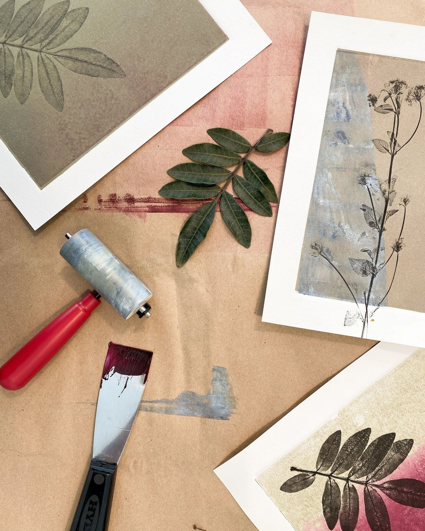 Thank you to all who joined us at Las Palmas Arts for fantastic artist Theresa's Wingert's (@theresawingert) printmaking workshops last weekend&mdash; it was a joy to have you!

Up next, we are welcoming local artist Wendy Kahle (@wendy_kahle_artist)