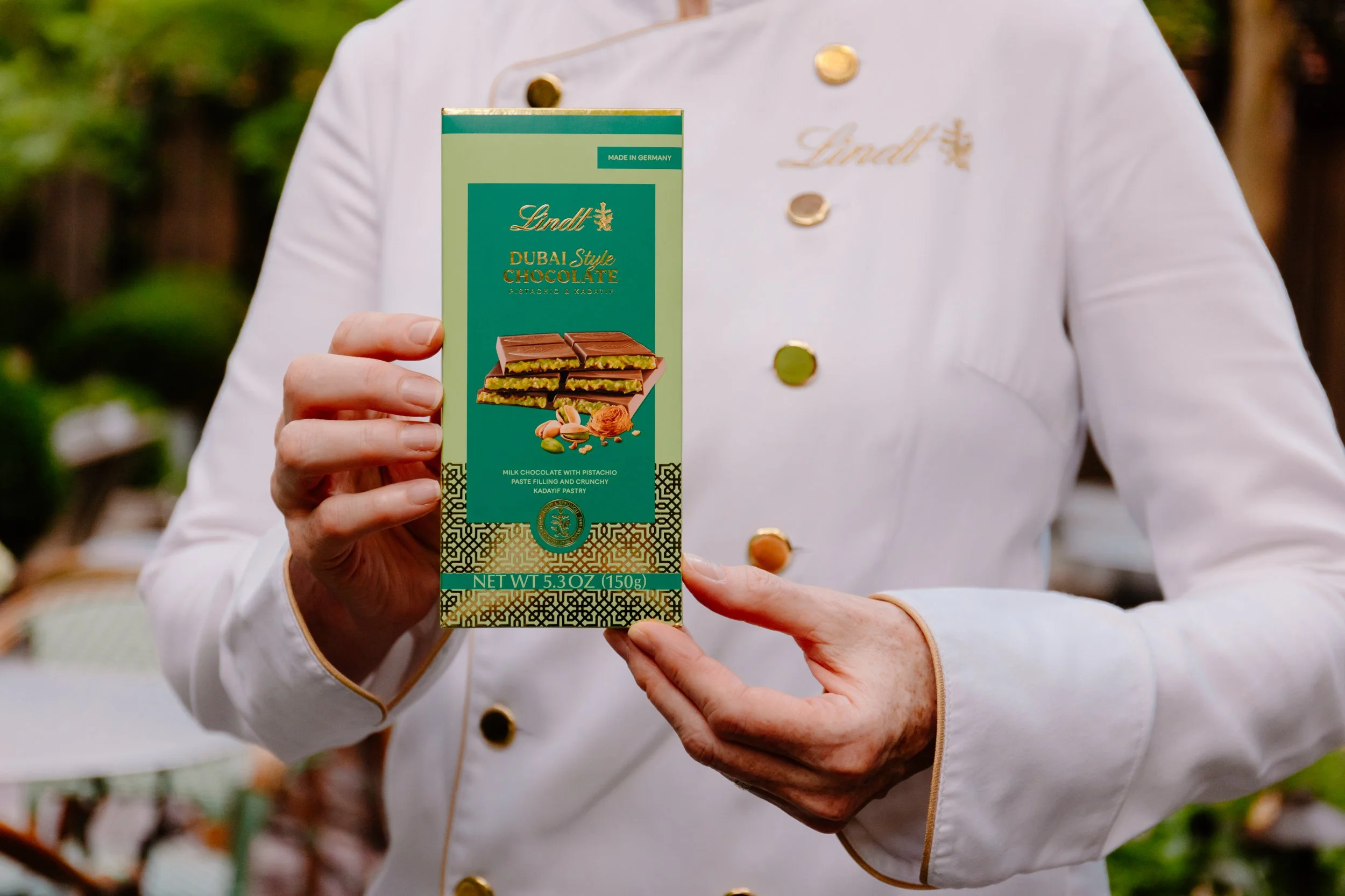 AdelineArtistry-LindtDubai-web-57.jpg