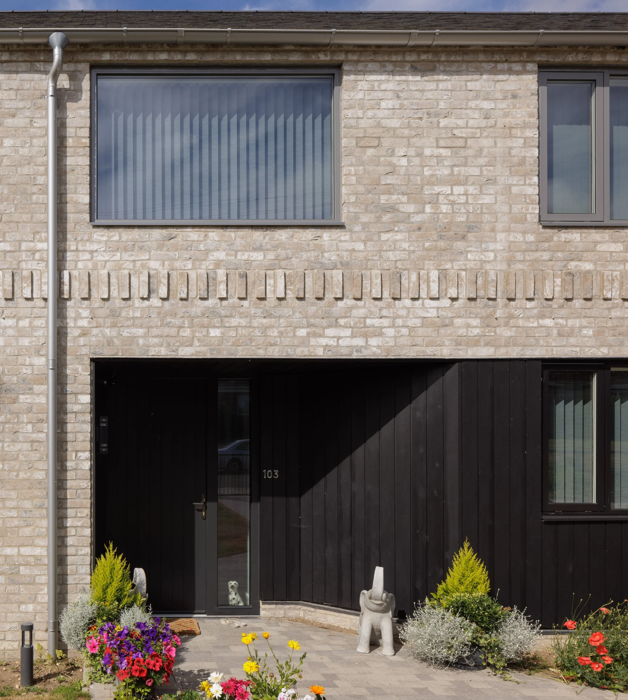 House Form_Pond House_Cambridgeshire_03.jpg