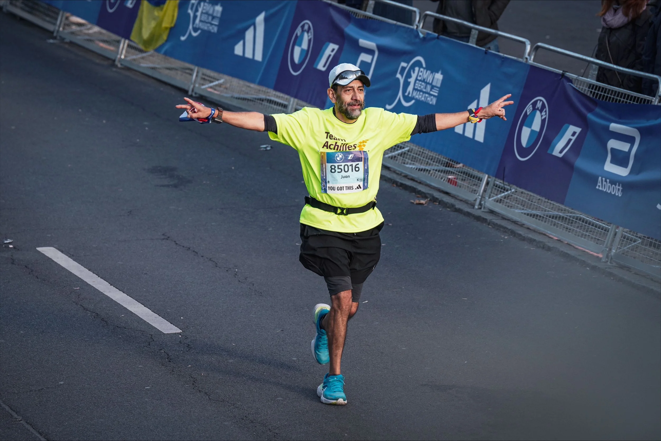 Team Achilles female charity runner