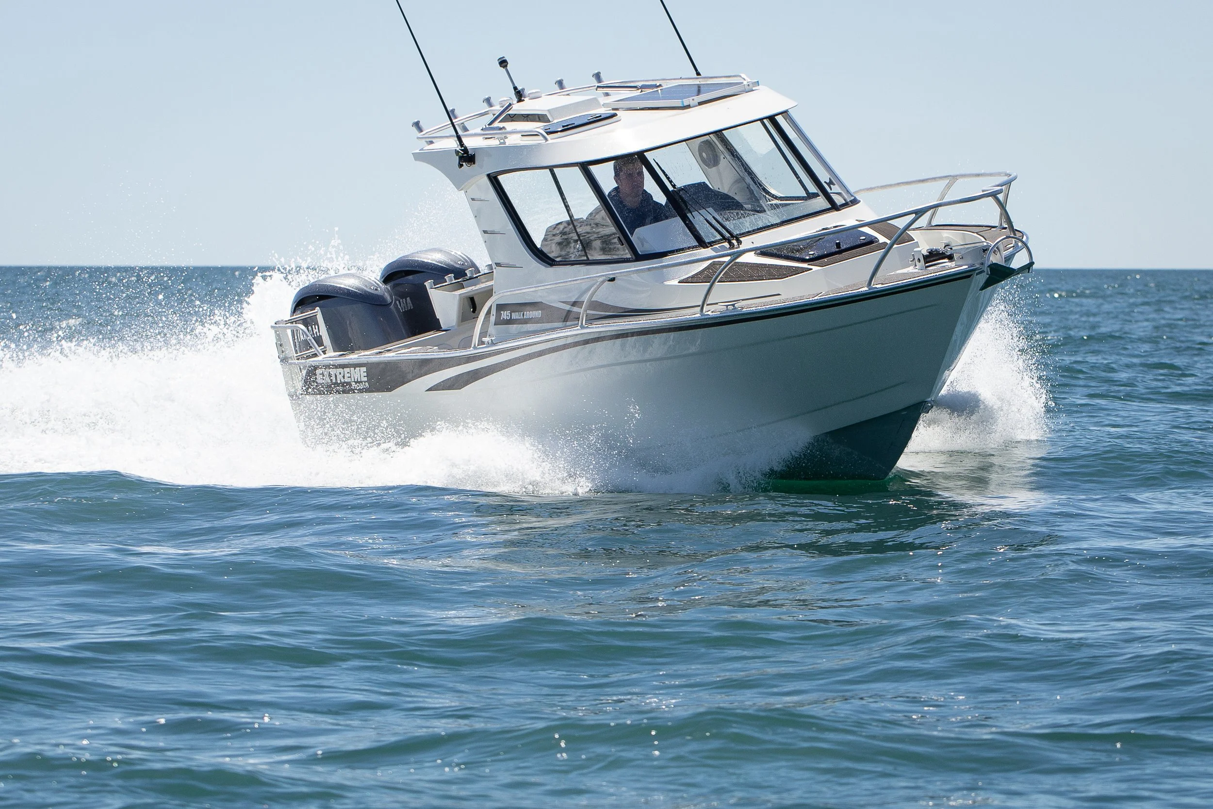 Extreme Boats 745 Walk Around