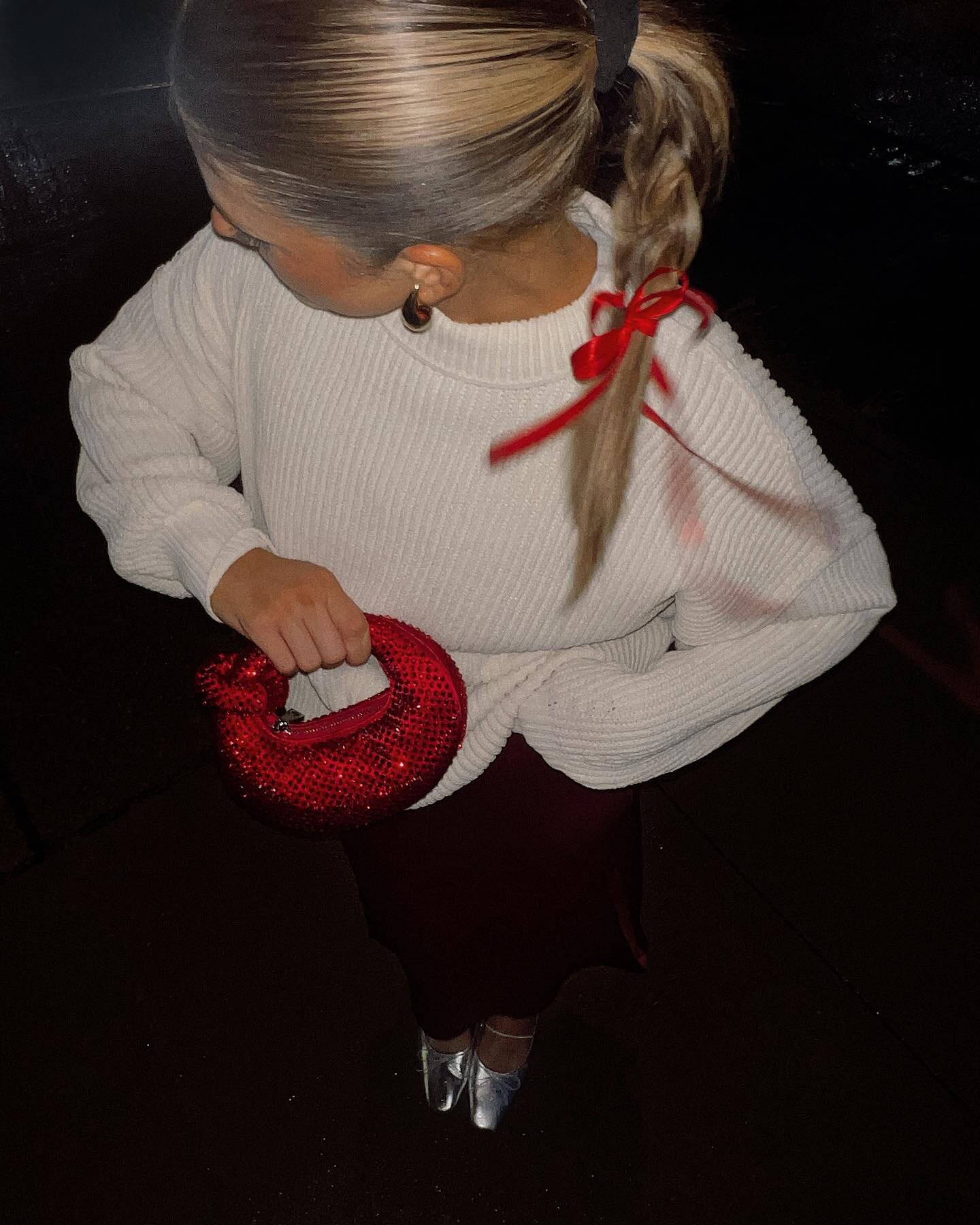 our bff for pop of red fall &amp; holiday party season @jwpei_official Abacus Crystal Mini 🍒🌹🪩 

#jwpei #jwpei_official #jwpeiabacus #fashionstyle red aesthetic, pinterest inspired, ootn, double braids, ballet flats