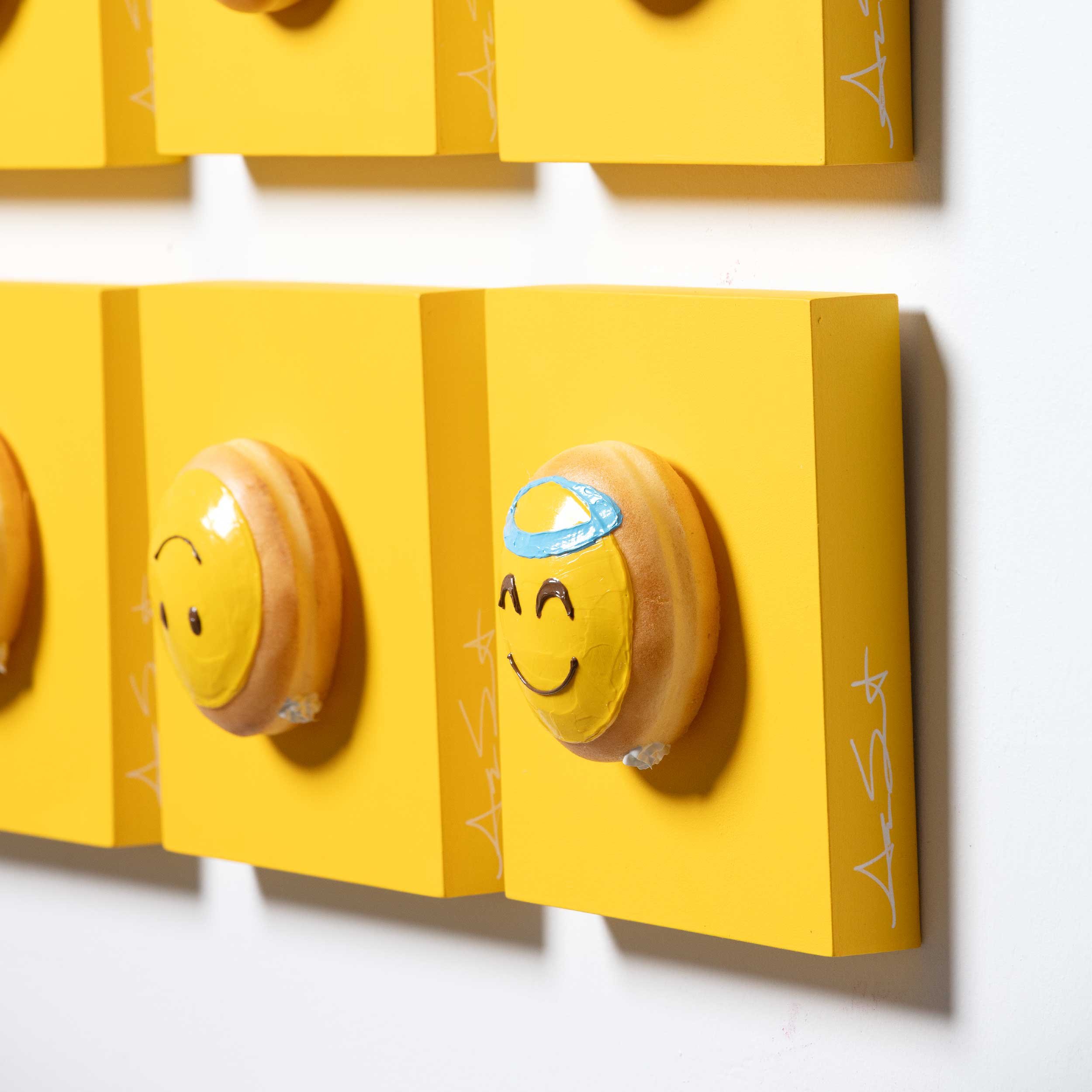 Emoji-dotnut-set-of-9-anna-sweet-corner.jpg