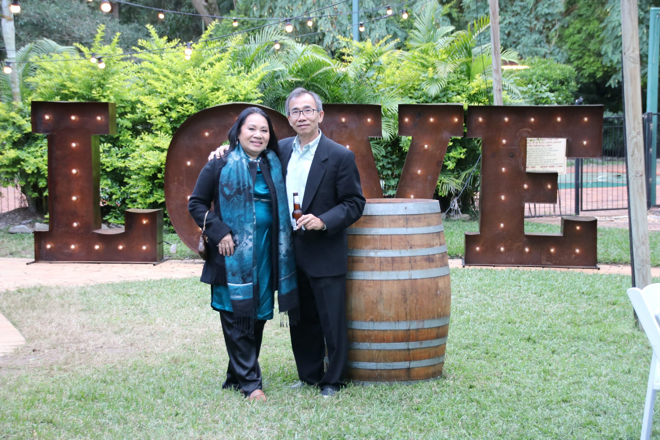 Mom_Dad_Mai-wedding.jpg
