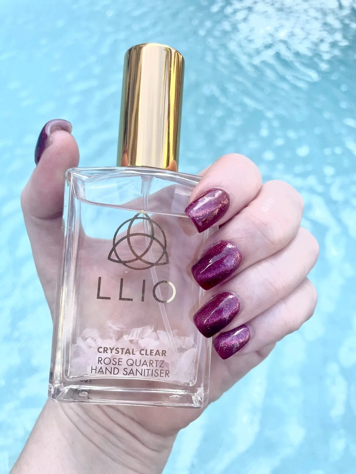 MEOW - 2025 CAT EYE NAIL TREND