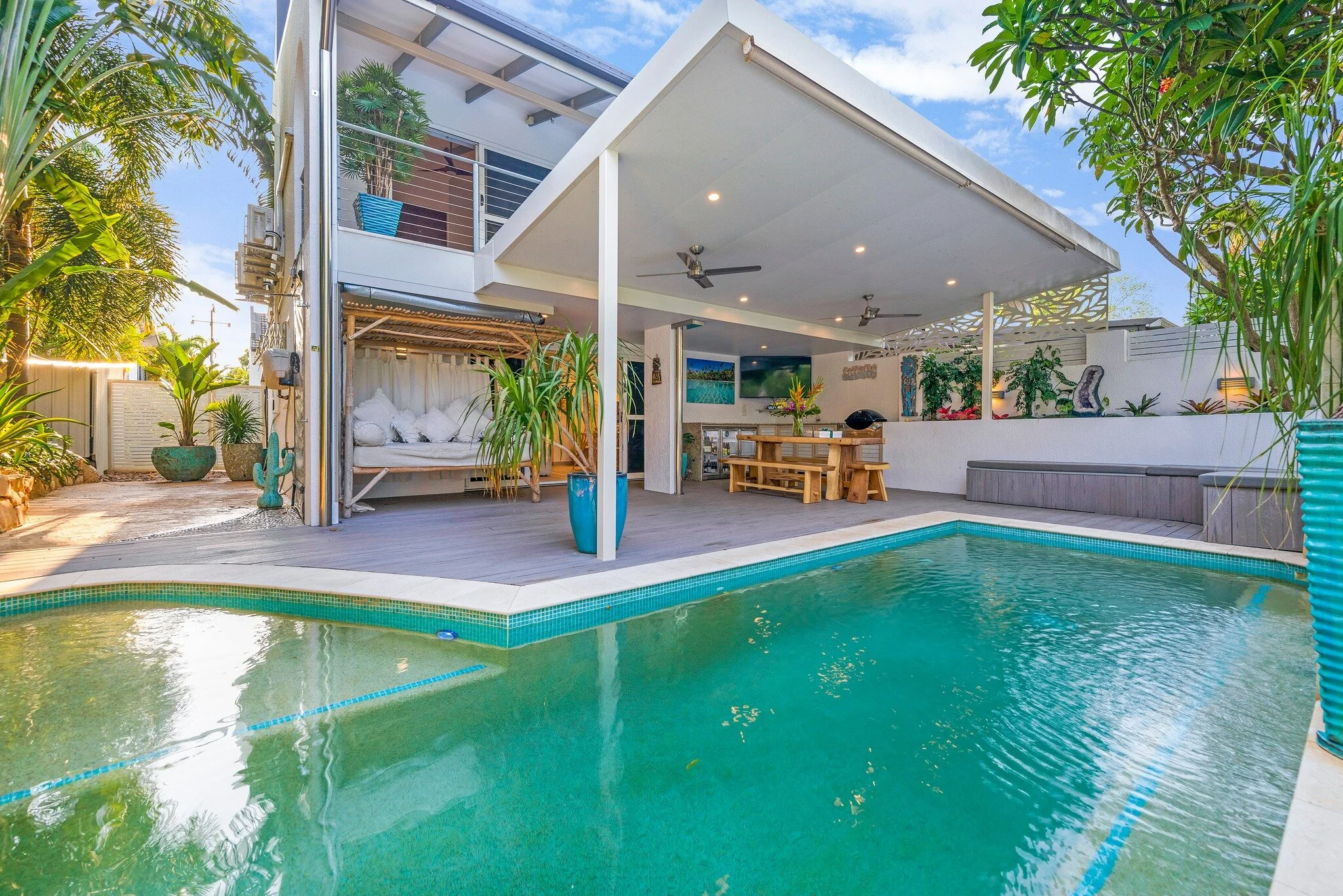 🚨New listing alert! 🚨

Introducing; ✨ Villa Nalu - A Dreamy Fannie Bay Escape ✨

🌴This stylish pad provides the perfect tropical retreat. The outdoor area steals the show; well-equipped with a temperature-controlled pool for year-round dips, a dre
