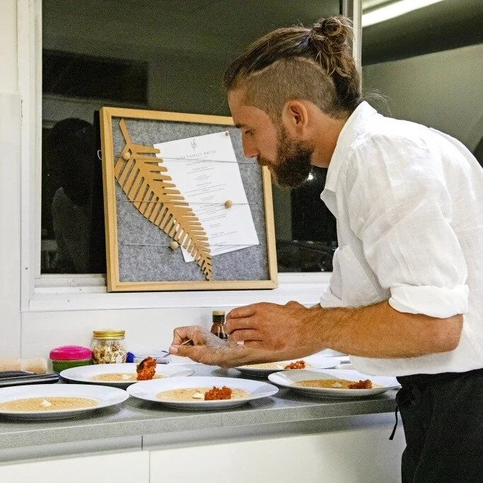 Italian Culinary Experience 🇮🇹

The ultimate add on to your #LPKstay, contact us to book the dinner party of your dreams. 

Our interior stylist will set the scene in your luxury property, ready for Marco (your private Italian Chef for the evening)