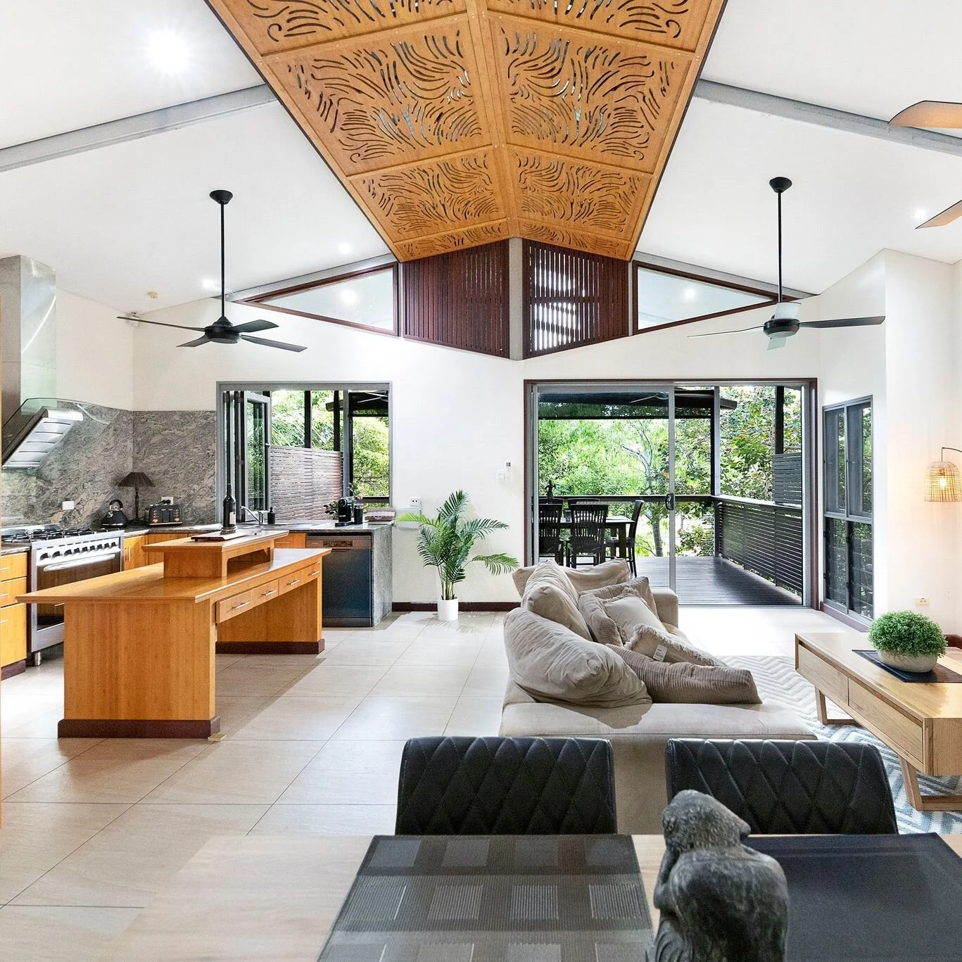 ✨Tropical Treetops ✨

🌴This architecturally designed timber-filled home boasts a generous balcony with a lush green aspect &ndash; perfect for alfresco dining.  While two ensuites plus the main bathroom affords plenty of space and privacy for groups