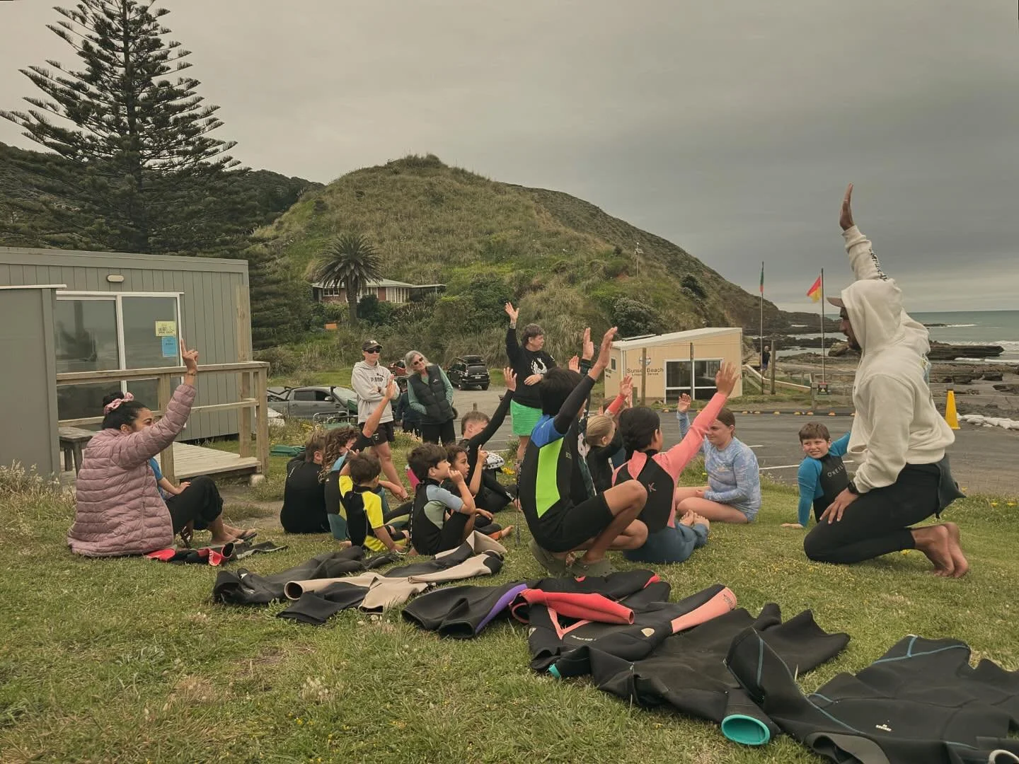 How do you ask for help from in the Moana?