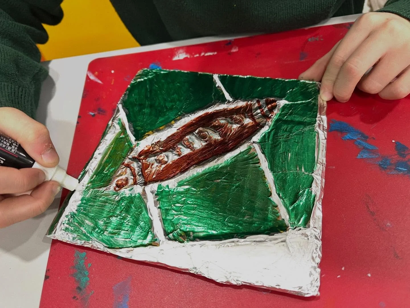 Art Club! Tin foil relief sculptures. 😎 Join Wednesday Art Clubs!! Drop in registrations are welcome, ages 6-12, with super fun, creative and engaging one-day projects to make! Link in bio.
