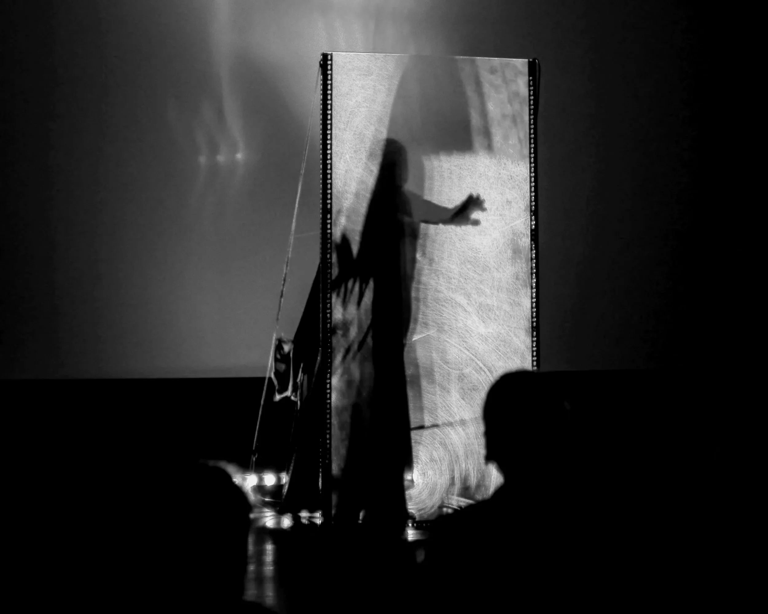 ESCAPISM | performance with sound installation - 2021