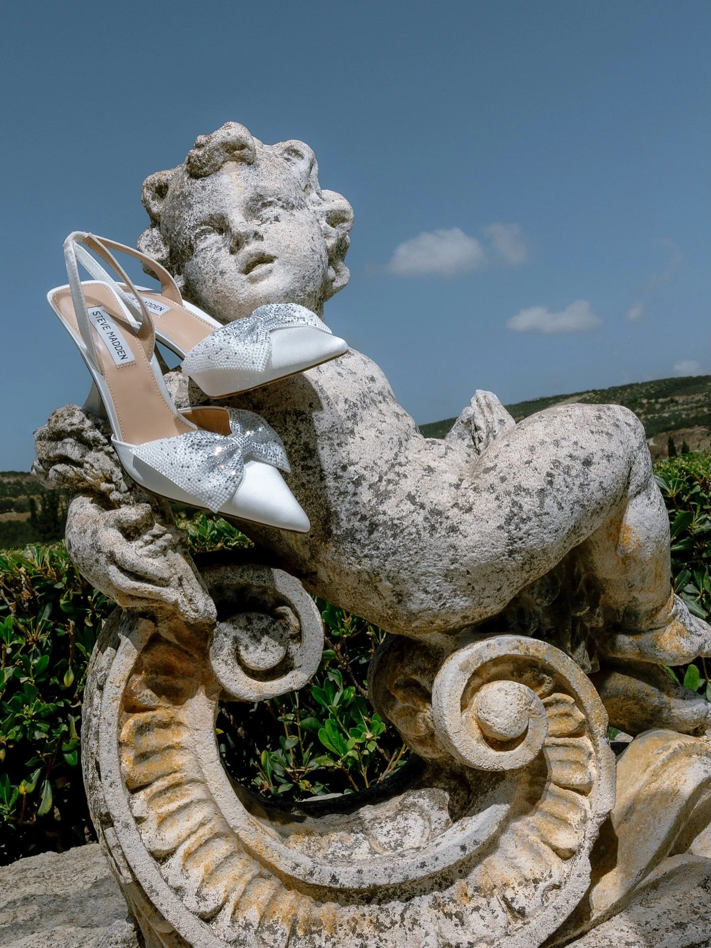 Maria &amp; Milad. 

Wedding planner | @eventous_weddings_by_anna 
Photographers | @manioros_dimitris / @linda_malliotaki 
Videographer | @idofilmsglobal 
Catering | @five_star_catering_crete 
Rentals | @maroq_rentals 
Sound, lights, rentals | @rakin