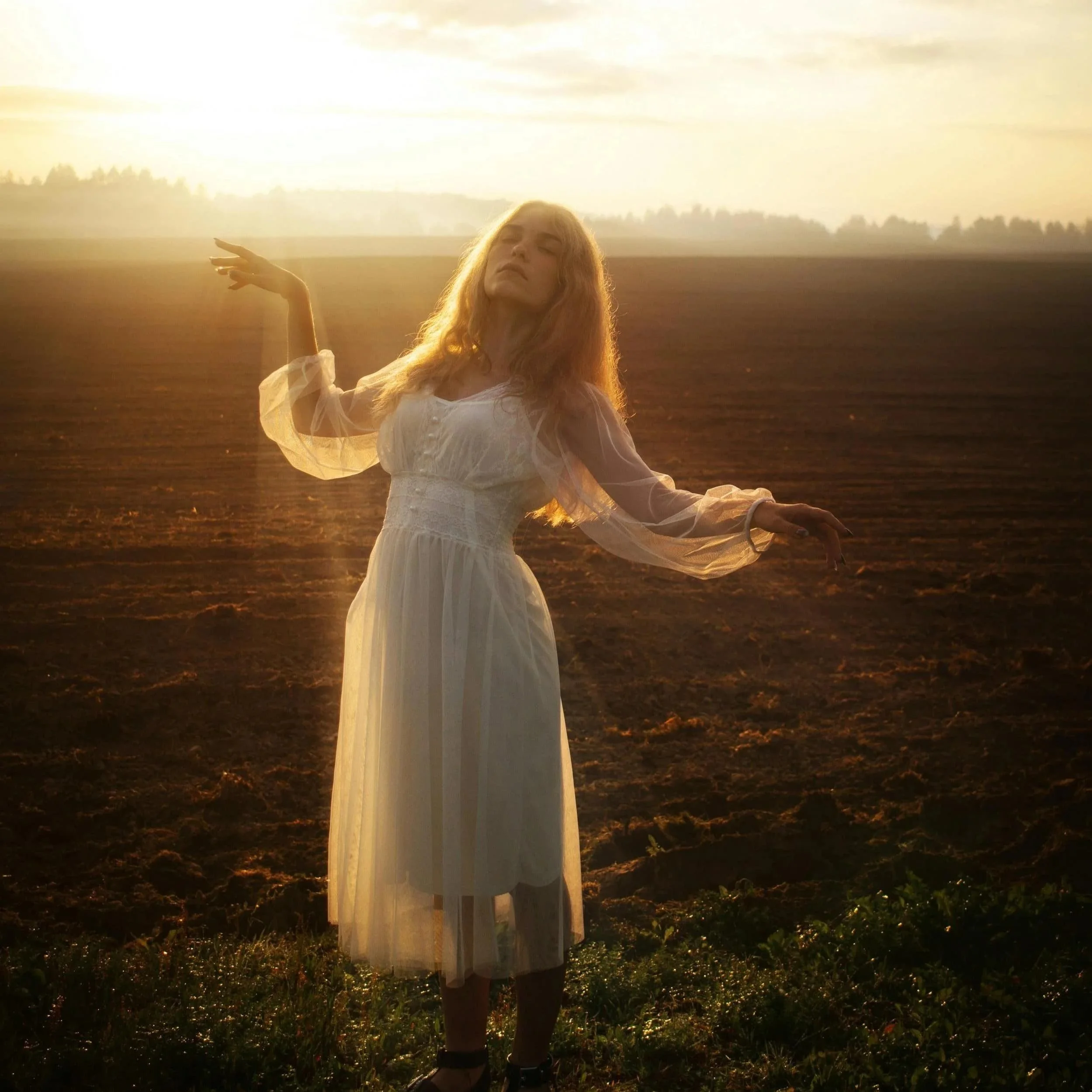 Divine woman gazing at the stars, symbolising Galactic Astrology and Plato’s wisdom on the soul’s cosmic journey.