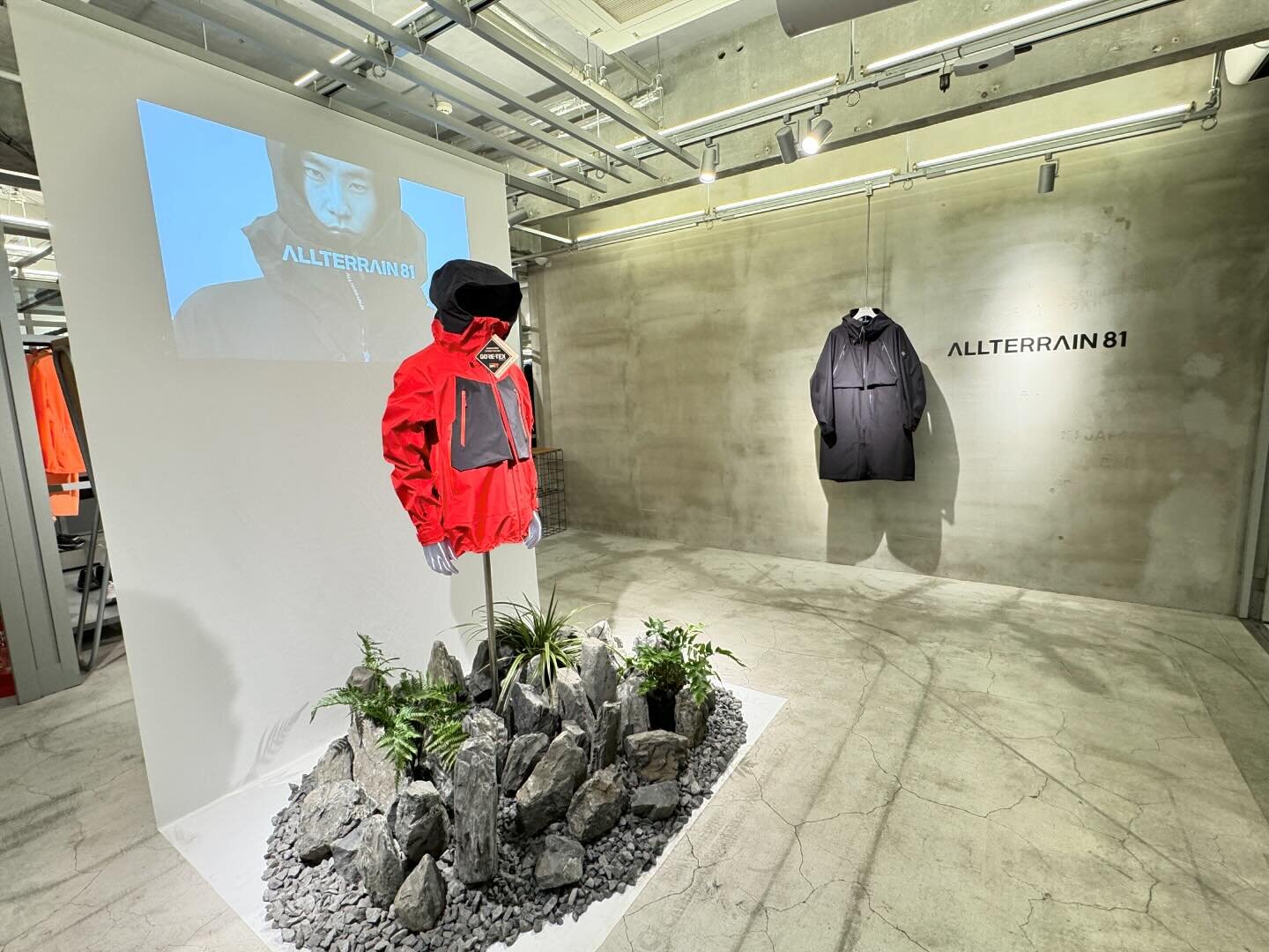 DESCENTE  ALLTERRAIN 81
2024/02/21
@descente_allterrain 
@descente_jp 

#vmd #vmlife #vm #display 
#visualmerchandise #visualmerchandising #visualmerchandiser 
#visualconductor 
#windowdresser #strate 
#ひれかつVMDやな太郎
#とんかつdjアゲ太郎