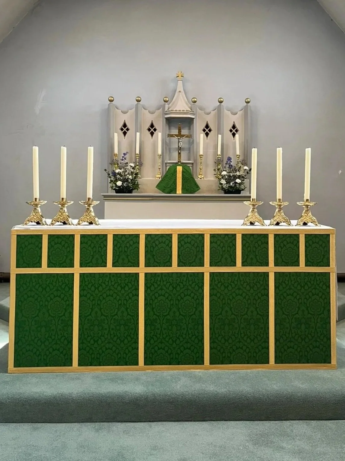 Winchester Brocade Altar Frontal