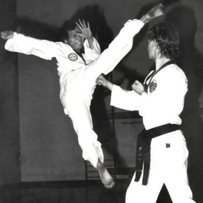 gmloh-sq-i.jpg