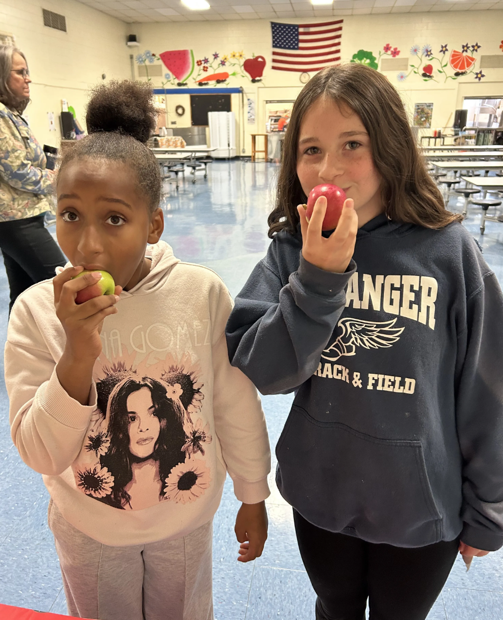 A Resounding Crunch! Maine Apple Crunch Day Celebrates Local Apples and School&nbsp;Communities