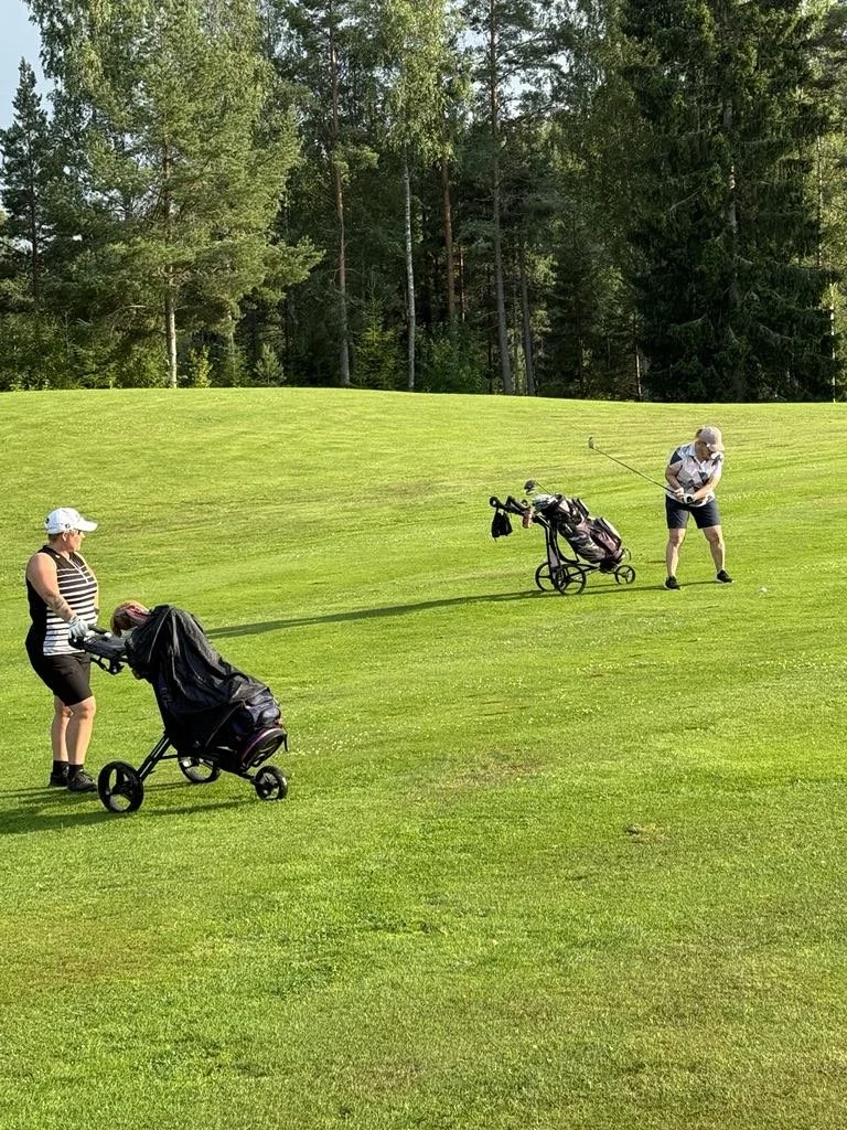 Poängbogey 2 klubbor + putter, Hål 1-9