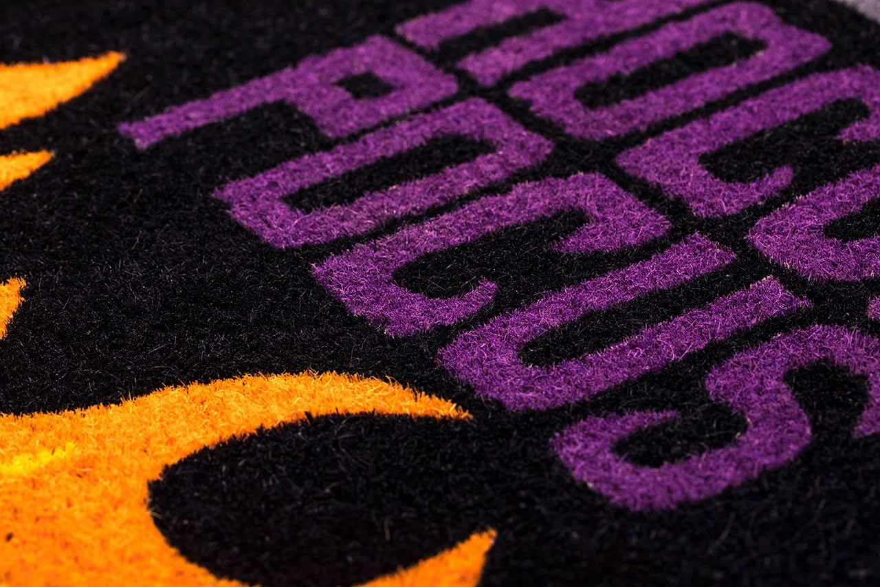 P2300-Hocus-Pocus-closeup.jpg