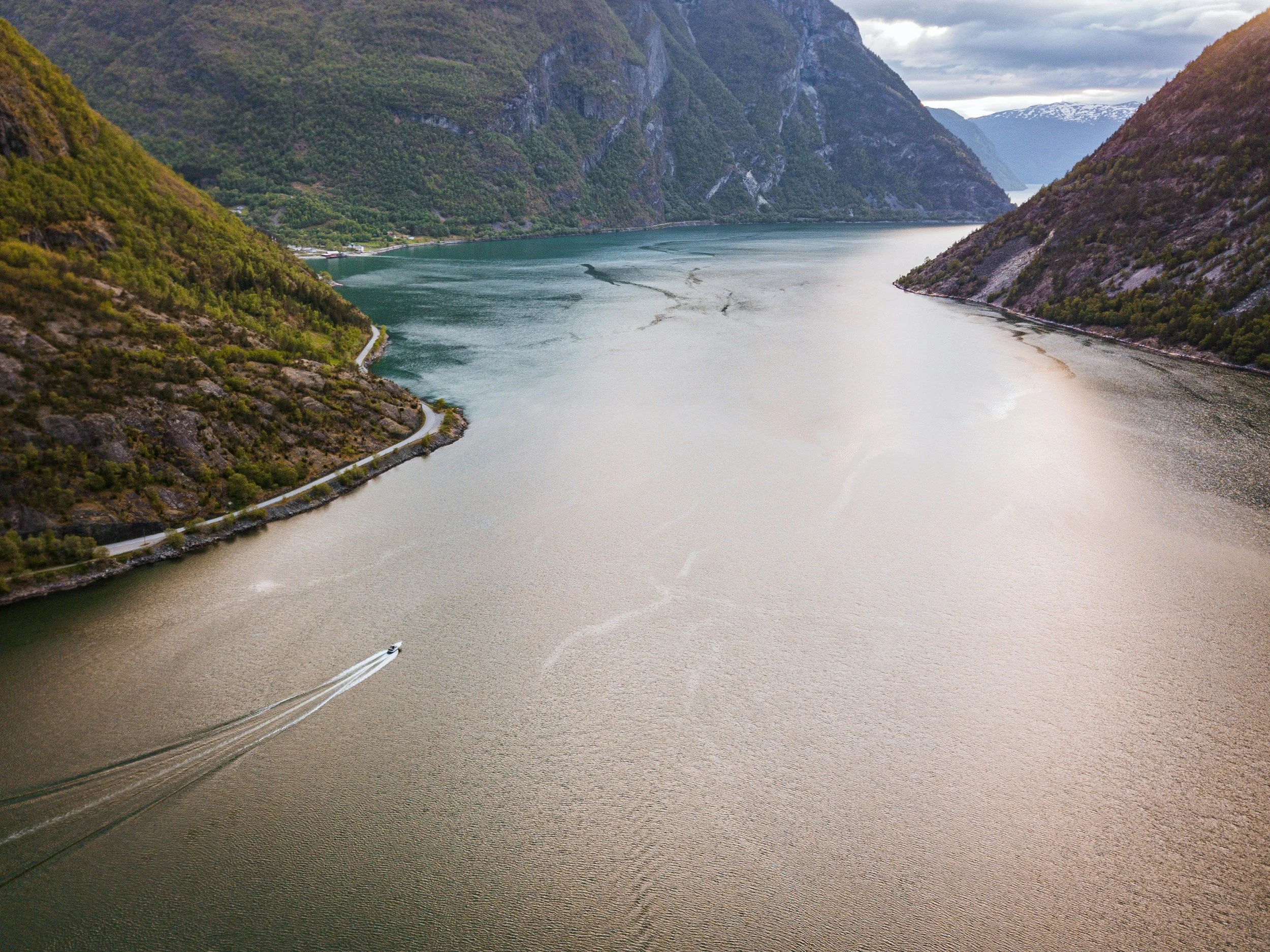 unsplash-image-oPT_Pjp1WYk.jpg